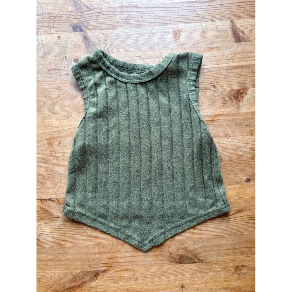 Girls Forest Green Ribbed Knit Tank Top Handkerchief Hem Size 5-6Y